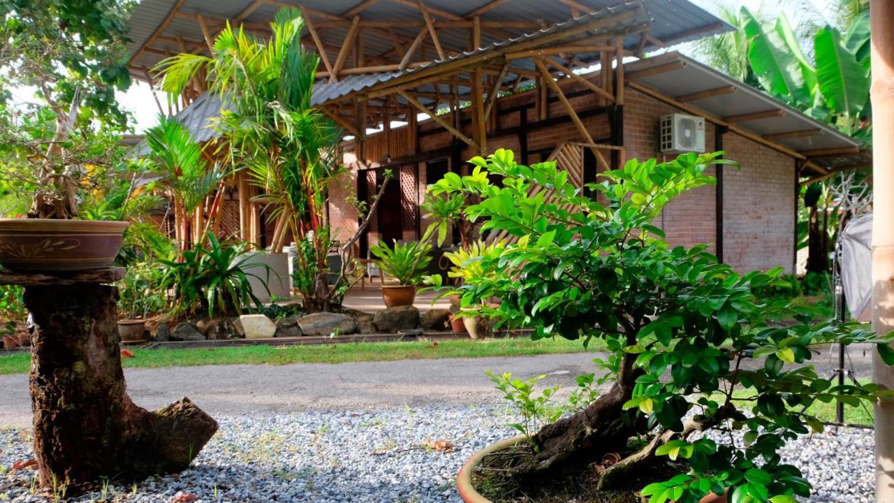 Bamboo Cottage Langkawi Pantai Cenang  Exterior photo